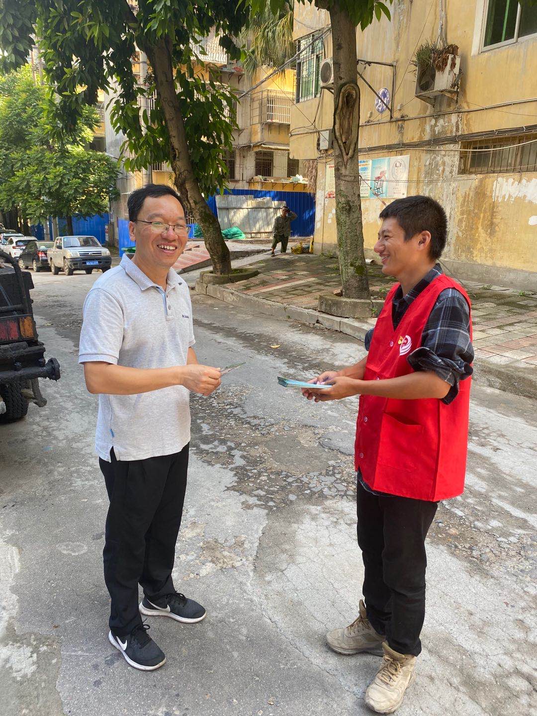 志愿服務(wù)5.jpg 志愿服務(wù)5.jpg